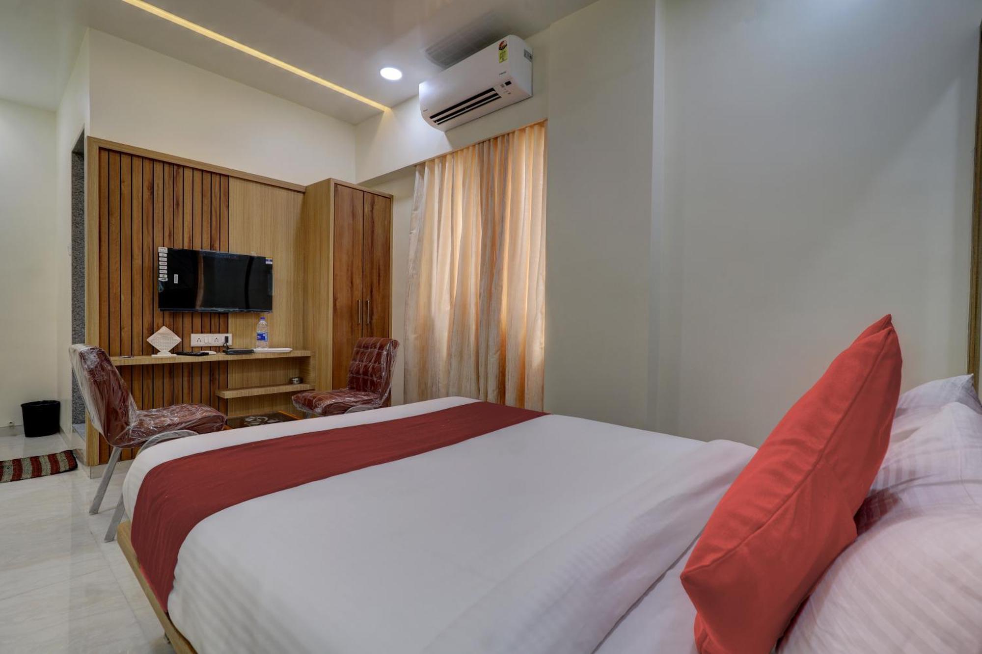 Victory Inn Turambhe ภายนอก รูปภาพ