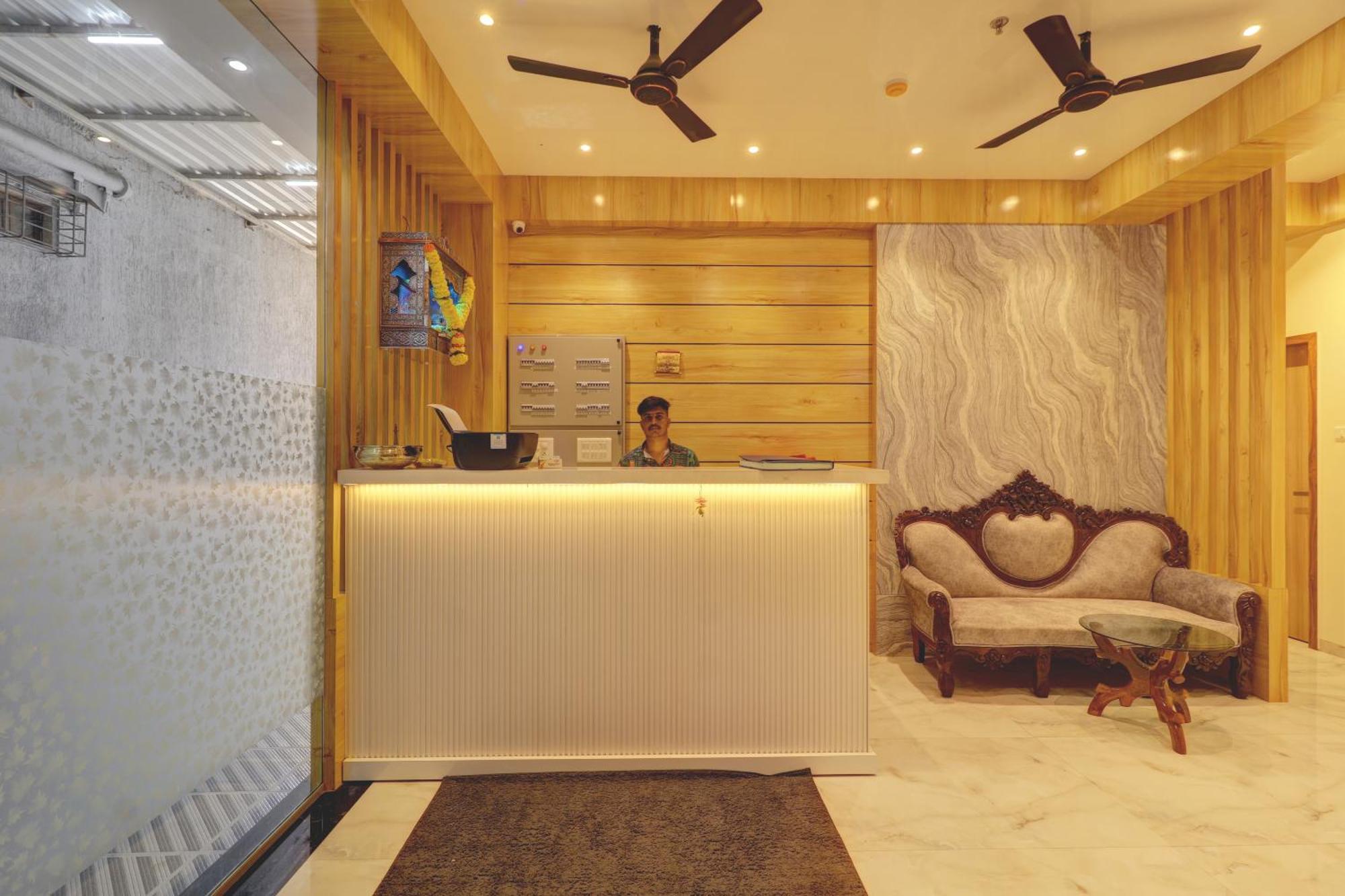 Victory Inn Turambhe ภายนอก รูปภาพ